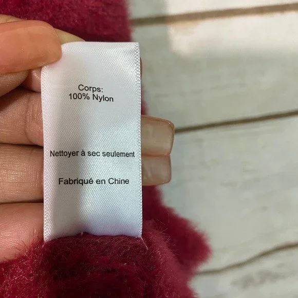 Astr The Label Women's V-Neck Red Crop Sweater Size S/M - Picture 5 of 5